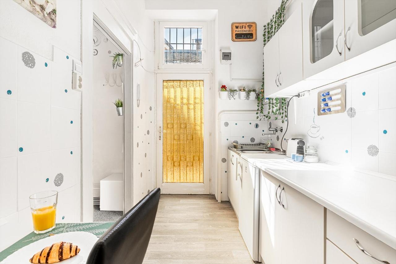 Sunny Dots Apartment - Free Parking! Budapest Eksteriør billede