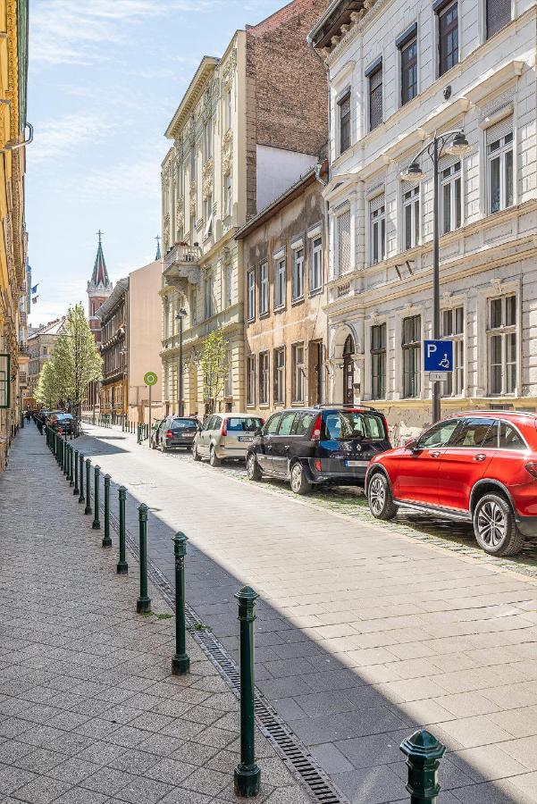 Sunny Dots Apartment - Free Parking! Budapest Eksteriør billede